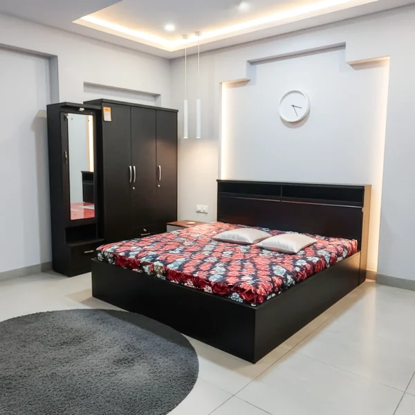 Metro Modern Bedroom Furniture Set